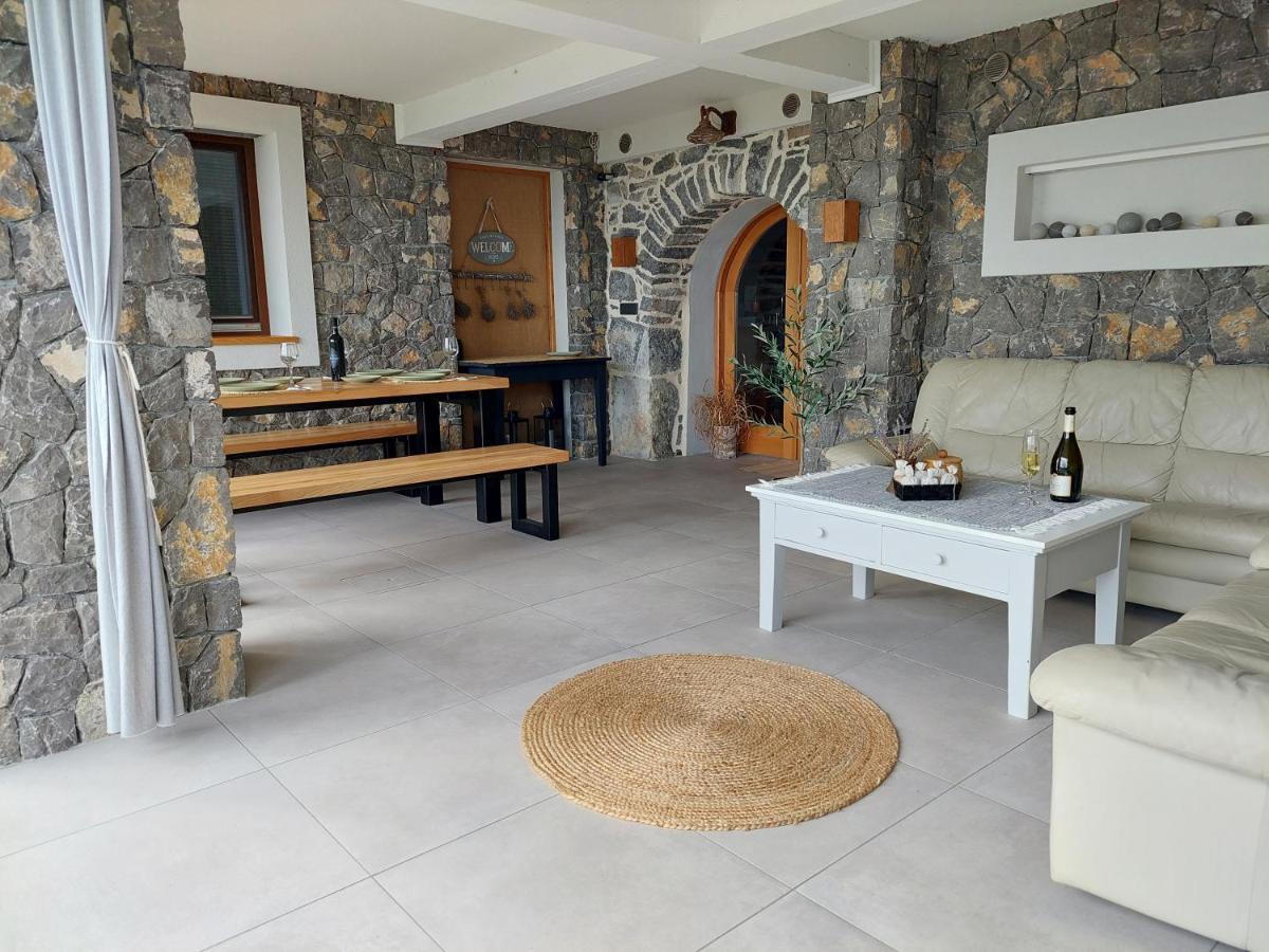 Vineyard Cottage Lan Na Hribu Semic Экстерьер фото