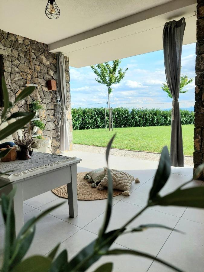 Vineyard Cottage Lan Na Hribu Semic Экстерьер фото