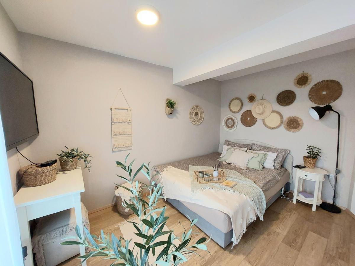 Vineyard Cottage Lan Na Hribu Semic Экстерьер фото